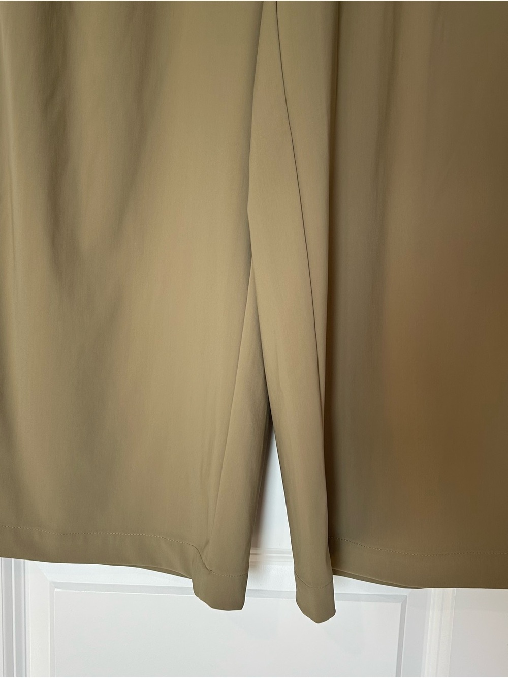 Athleta Pinnacle High Rise Wide Leg Trouser Olive Branch Khaki 2P NWOT - Picture 5 of 10